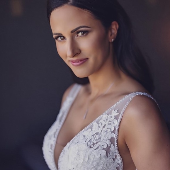 Meet your Posher, Allison - Picture 1 of 1